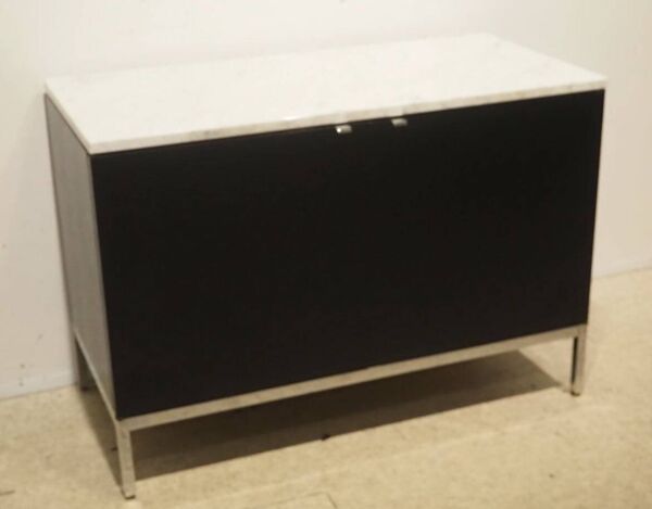 Sideboard Florence Knoll – Knoll International, 1961 – Laque noire & m