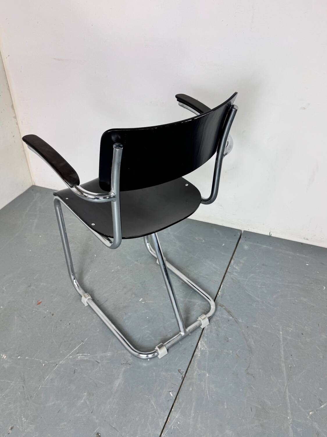 Chaise cantilever en acier chromé tubulaire Bauhaus vintage, années 1930