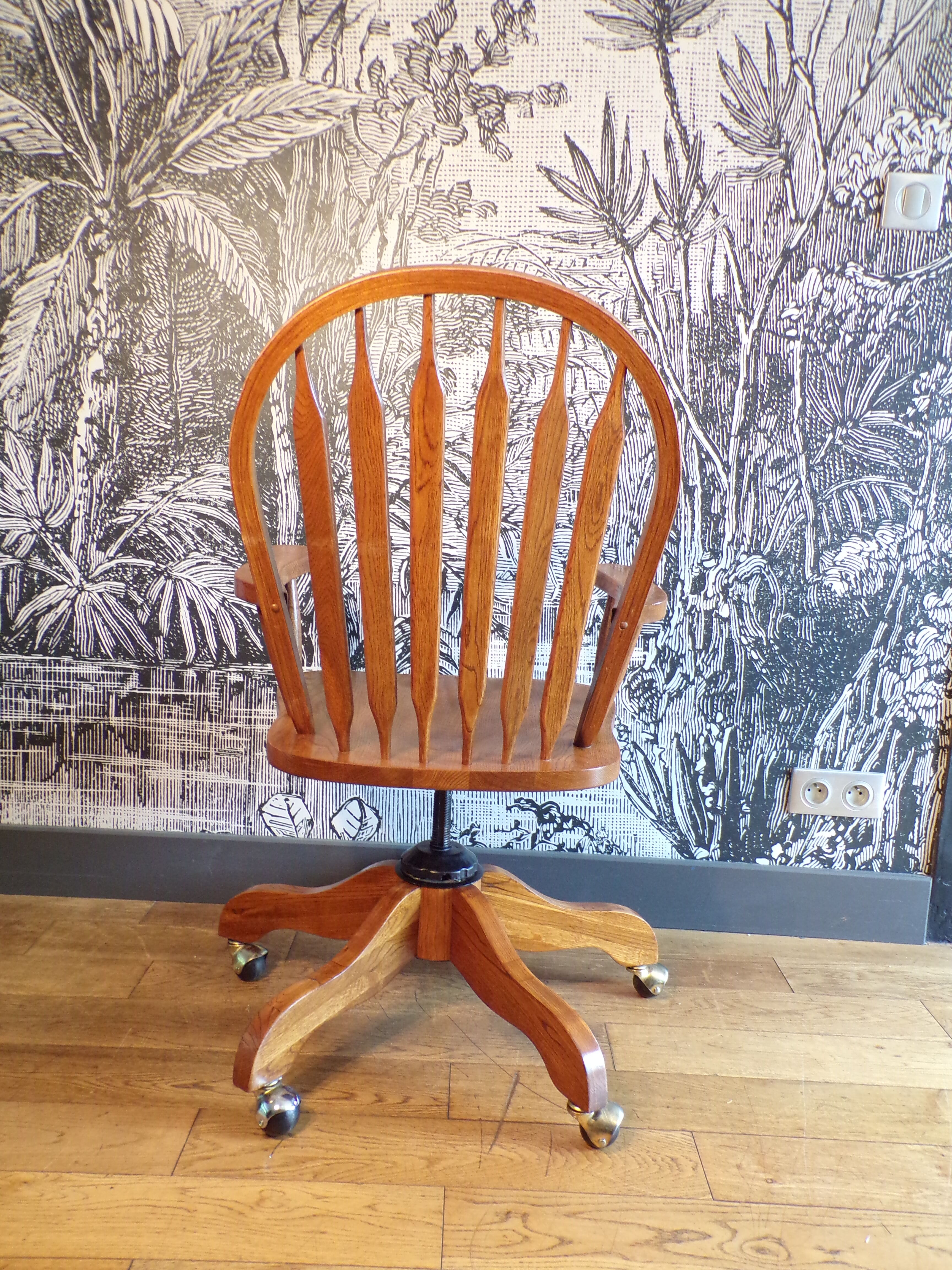 Windsor screw office chair