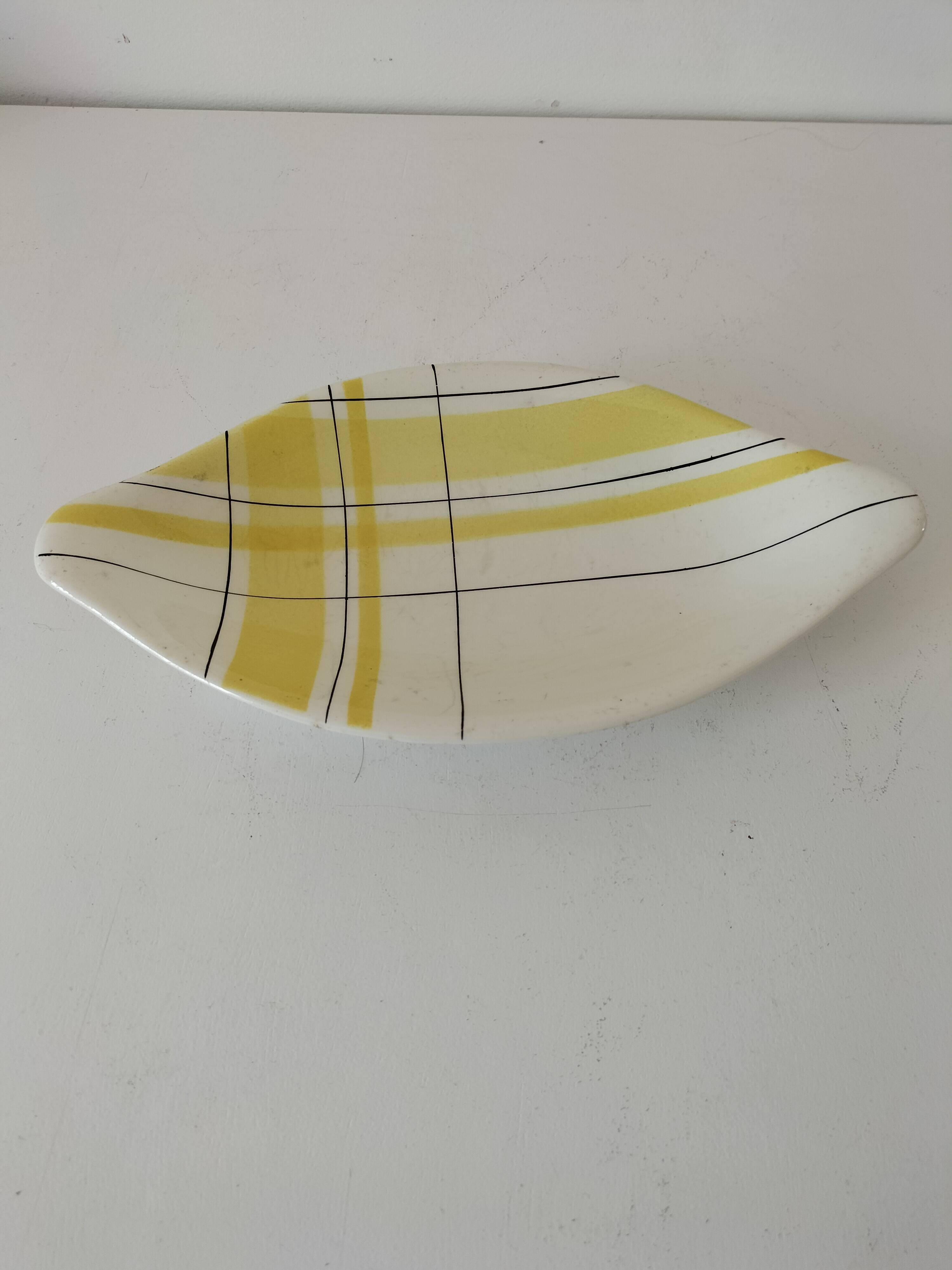 Salins shuttle dish – “Montreal” yellow & black decor – 1950s
