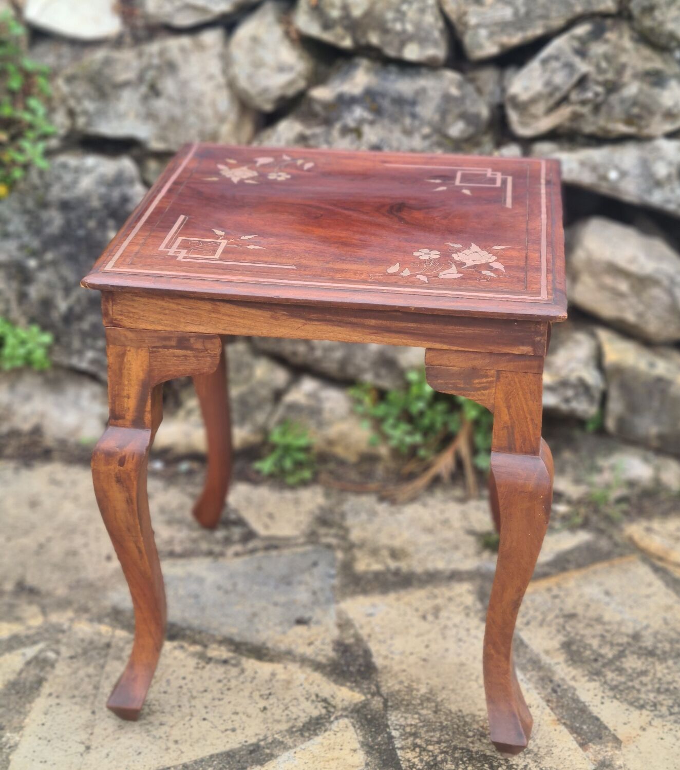 Coffee table in brass marquetry