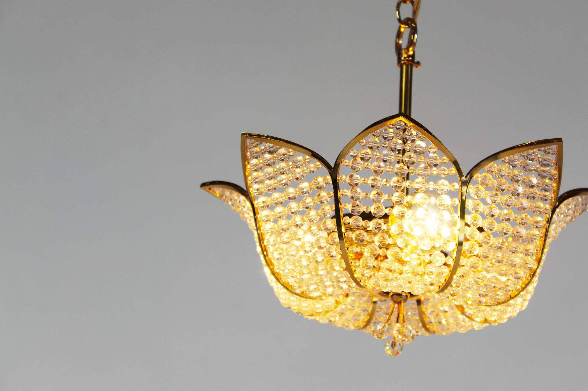 Medium sized crystal glass ‘Tole’ chandelier light by Palwa, Germany 1970’s