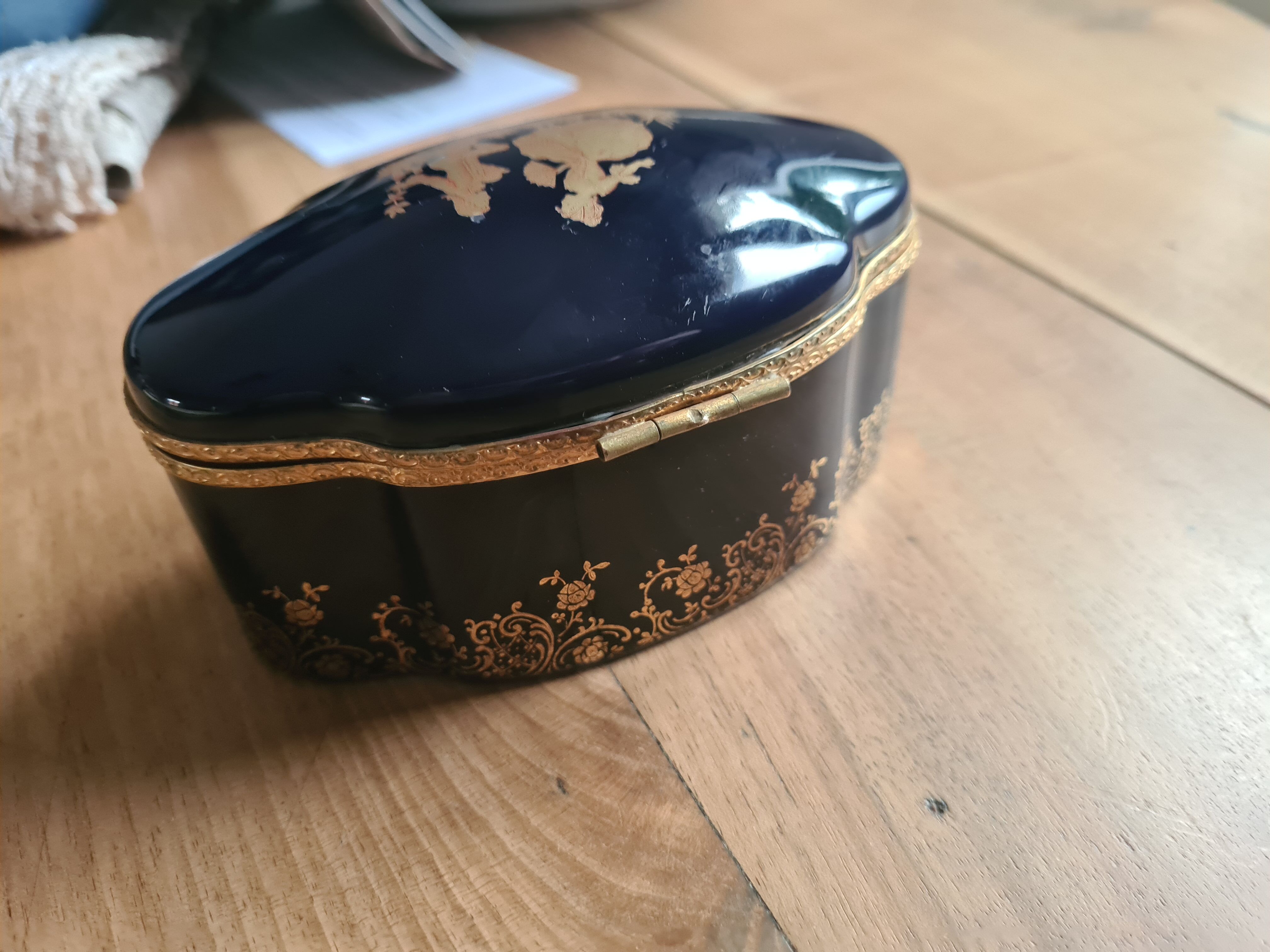 Porcelain jewelry box Limoges Oven Blue