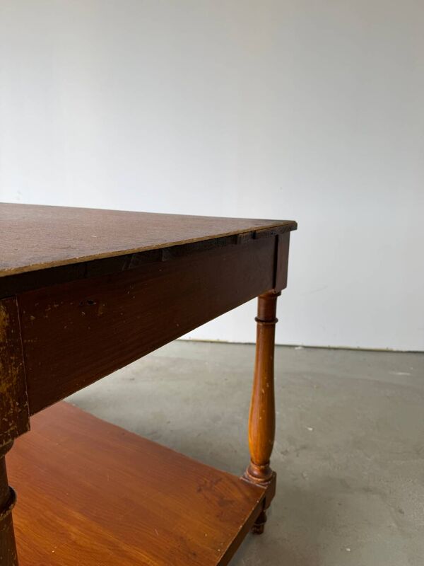 Ancienne table de métier / drapier provenant d'une mercerie en bois