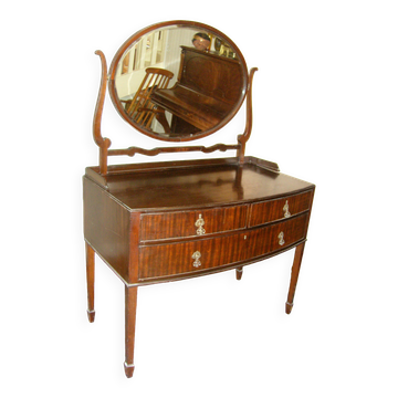 English mahogany dresser