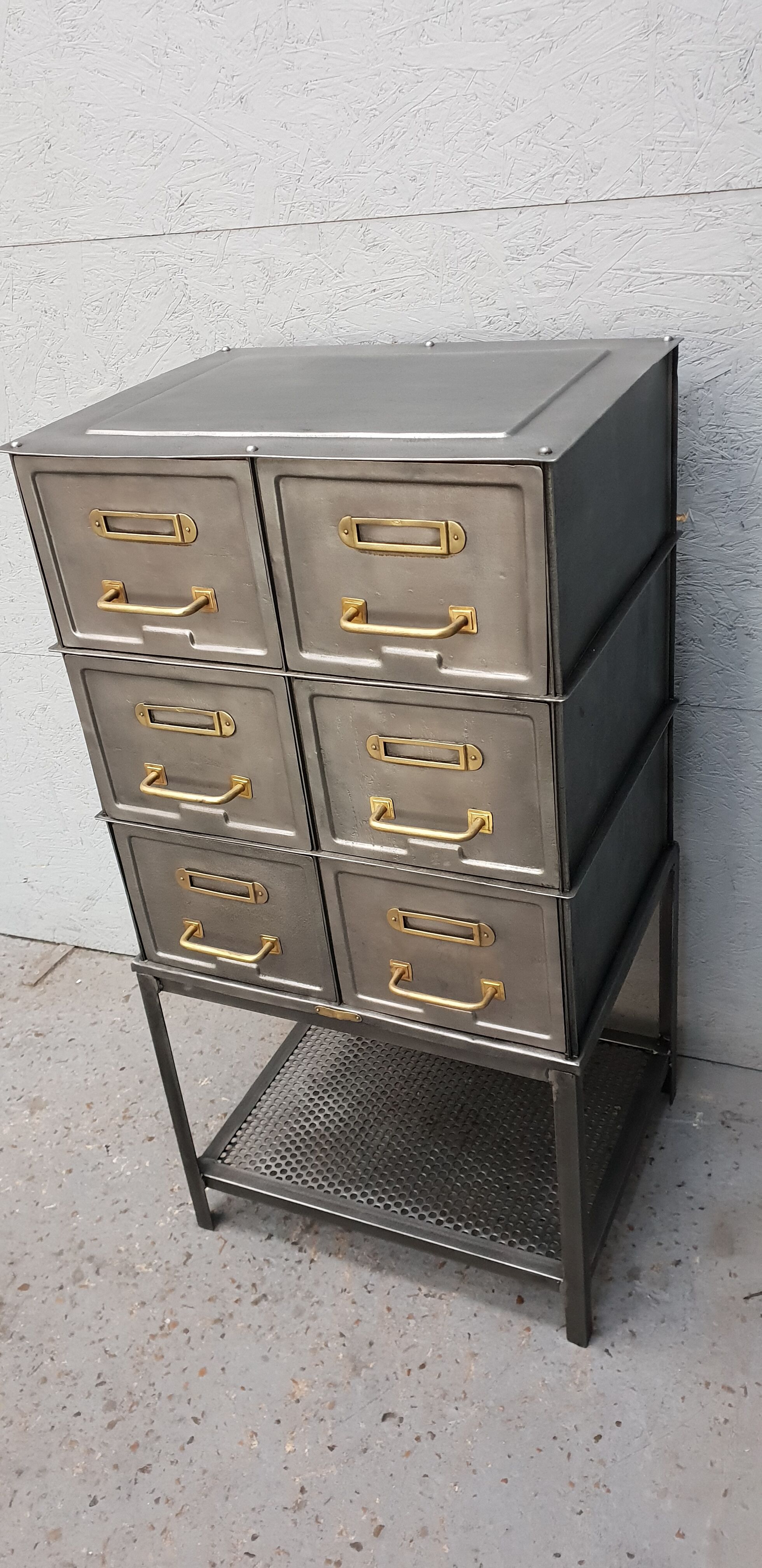 Former furniture workshop six drawers metal Strafor