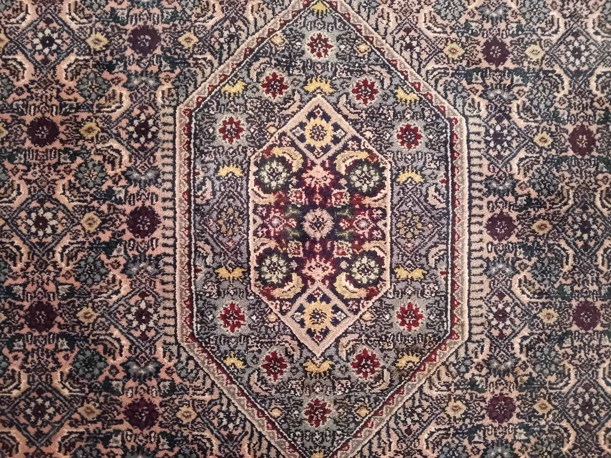 Handmade Indo-Bidjar rug 285x196cm