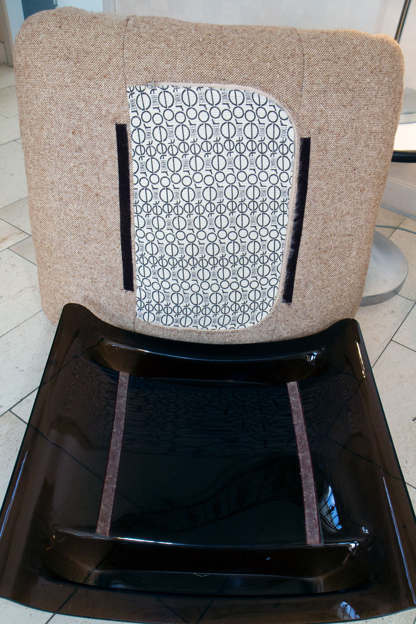 Armchair and its ottoman Safi/Marsala by Michel Ducaroy, edition Ligne Roset 1970