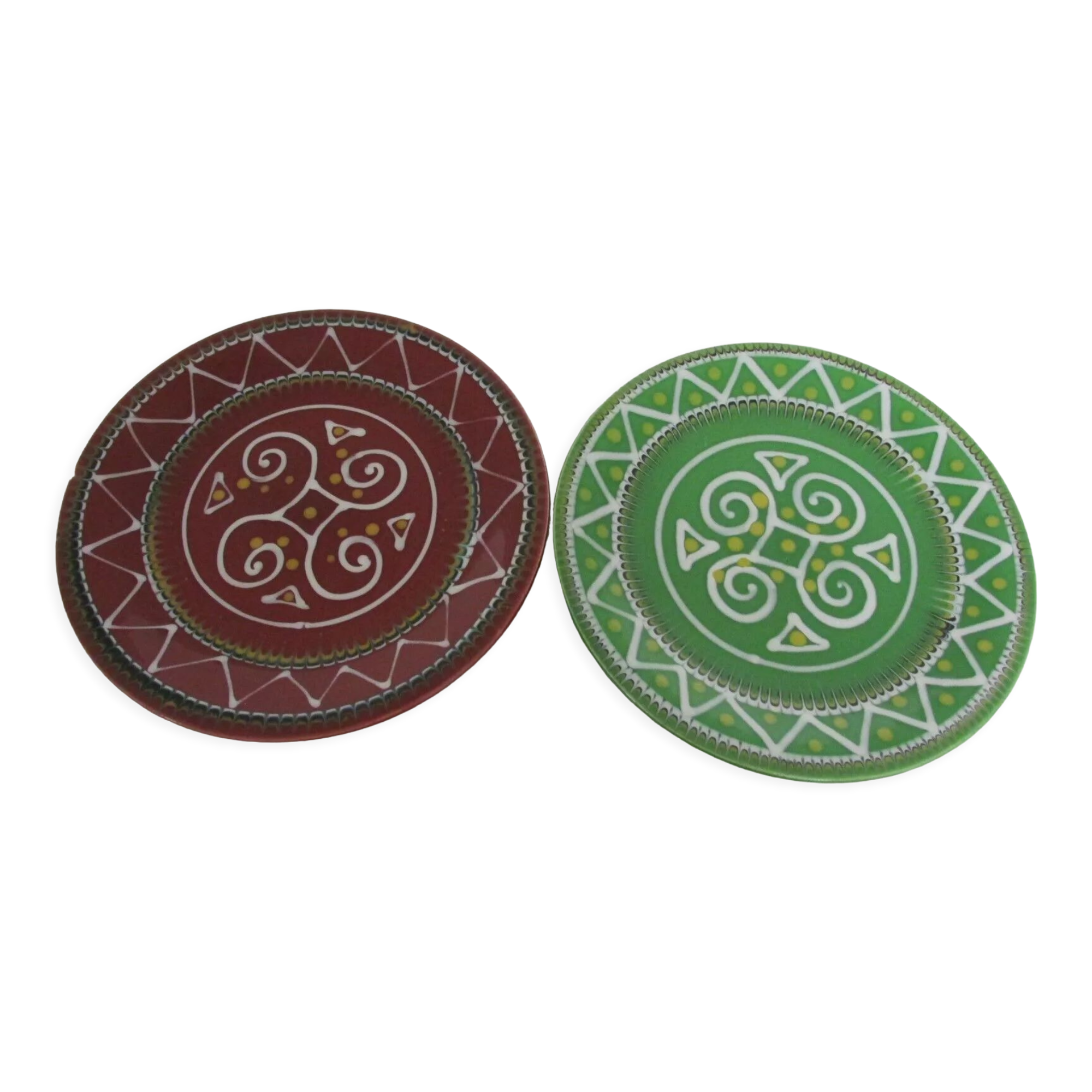 Set of 2 dessert plates britain " tryskell celtic symbol "