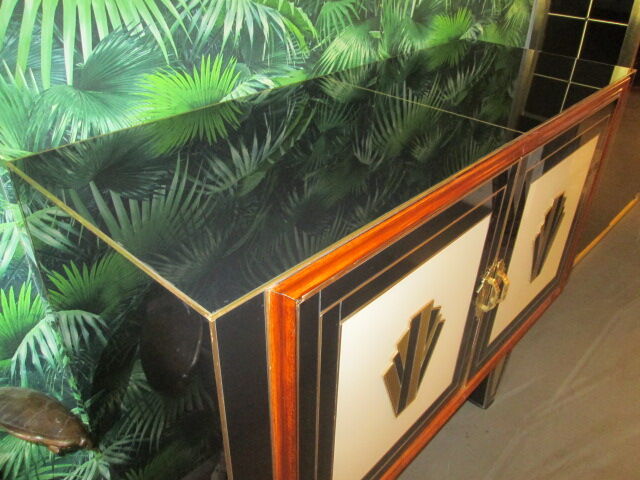 Two-door sideboard