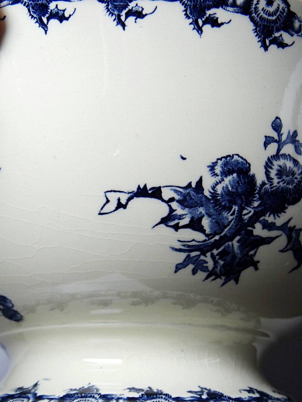 Antique cup 1890-1910 opaque porcelain ironstone Gien Chardons model