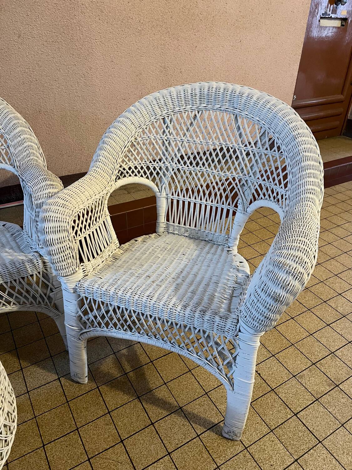 Salon de jardin en osier et rotin blanc