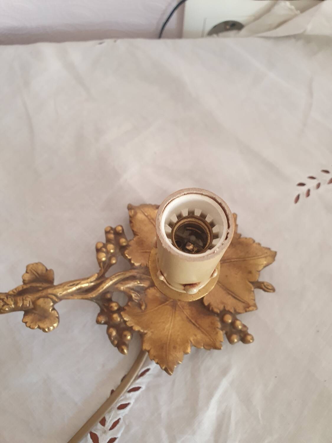 Small hand-held candle holder lamp in vintage gold metal
