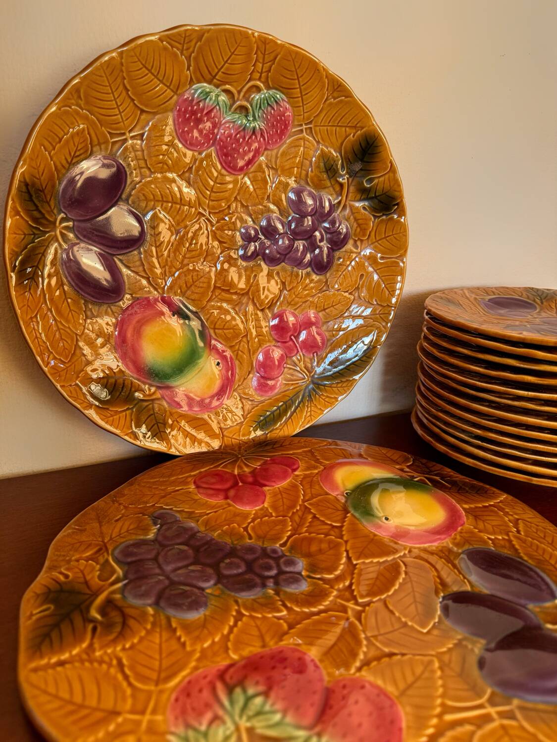 Old barbotine dessert service