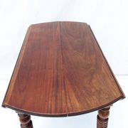 Round flap table