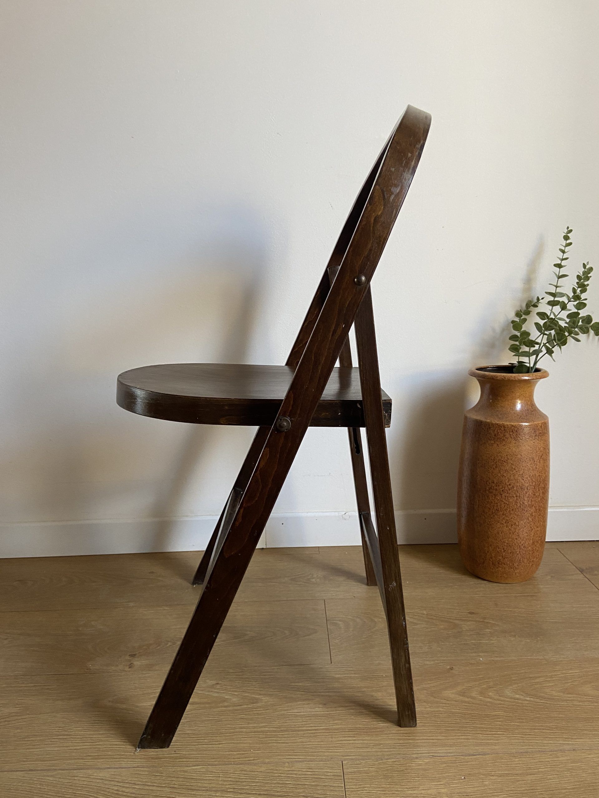Folding chair b751 Thonet