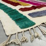 Handwoven traditional colorful beni mrirt rug, size 160 x 250 cm
