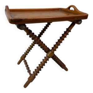 Plateau et son piétement