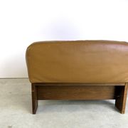 Fauteuil en cuir brutaliste, années 1960