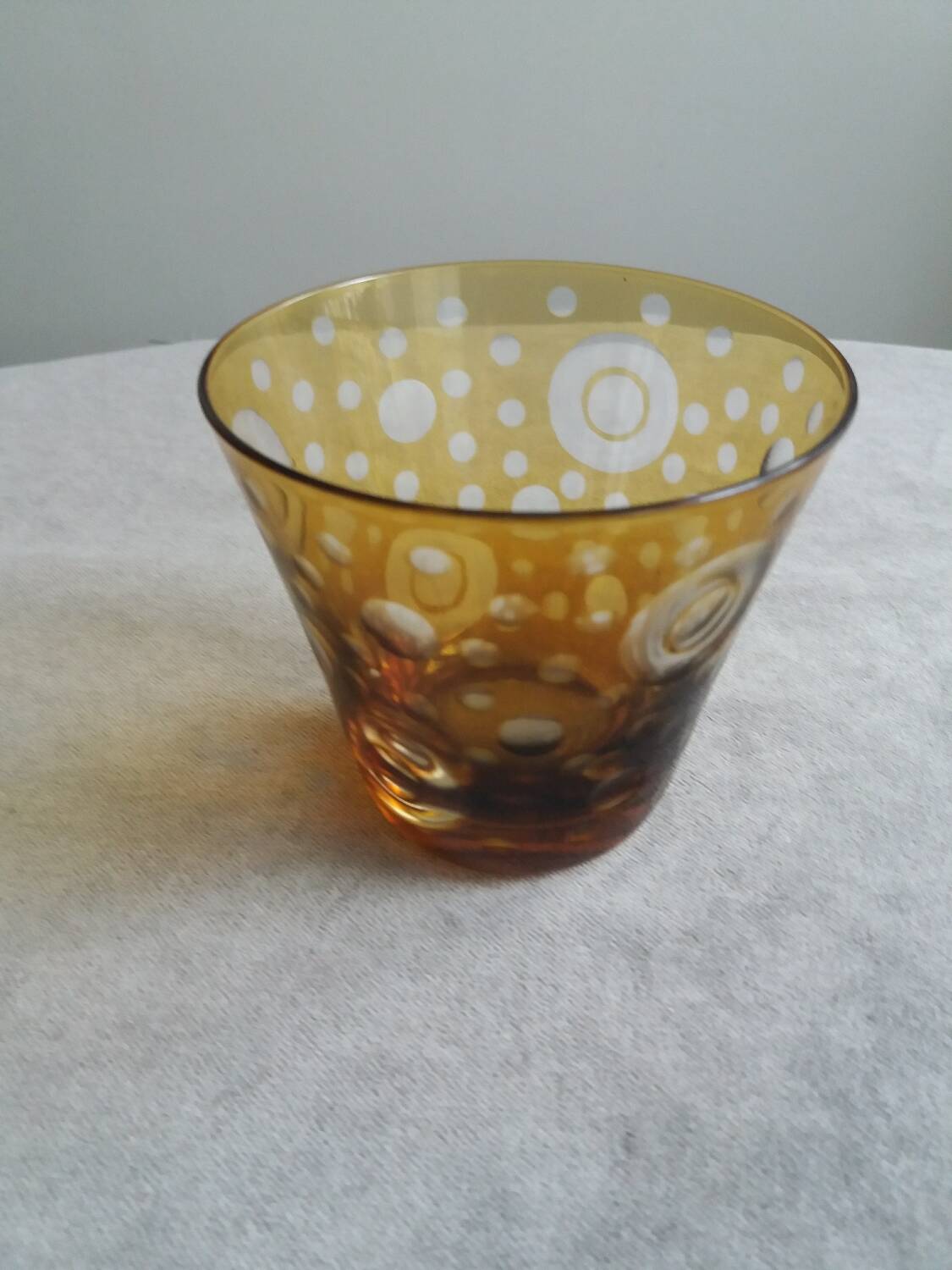 Cut crystal glass lined with amber color