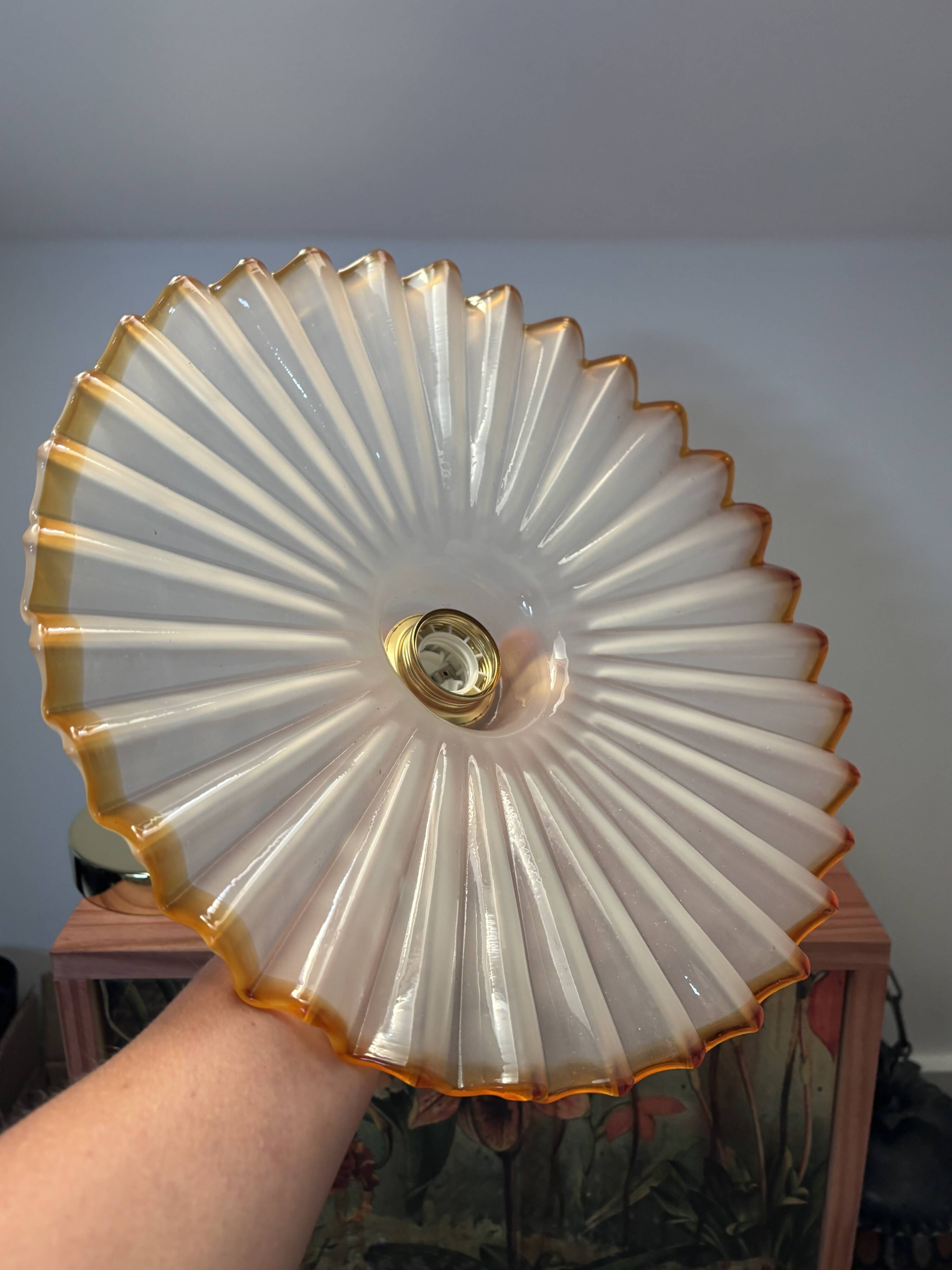 Vintage serrated pendant light