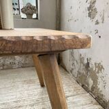 Table brutaliste savoyarde en chêne