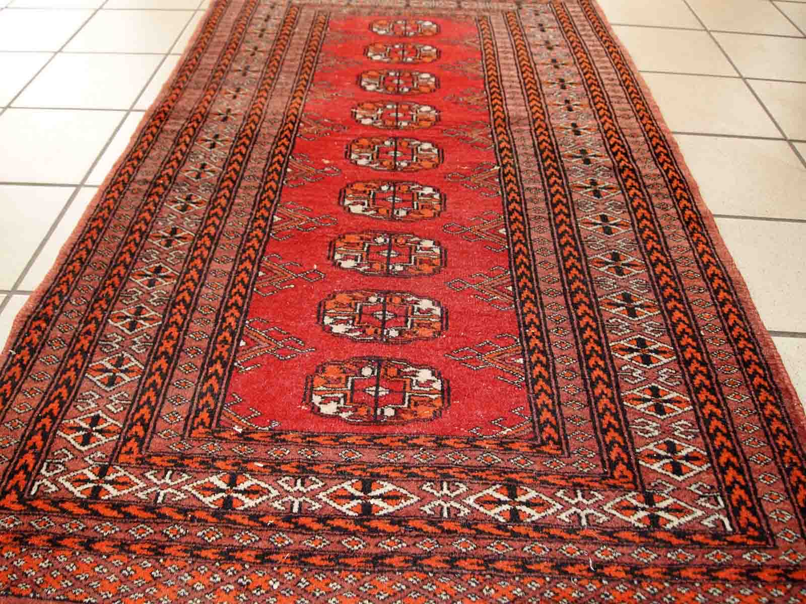 Vintage Pakistani carpet Lahore handmade 80cm x 130cm 1960s, 1C720