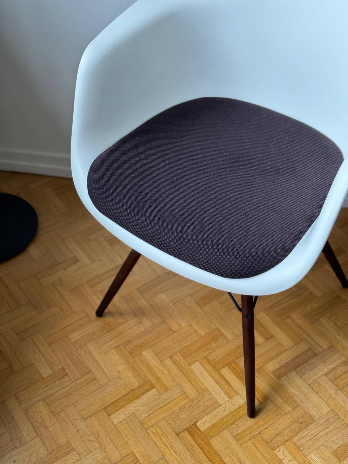 DAW Charles and Ray Eames armchair by Vitra