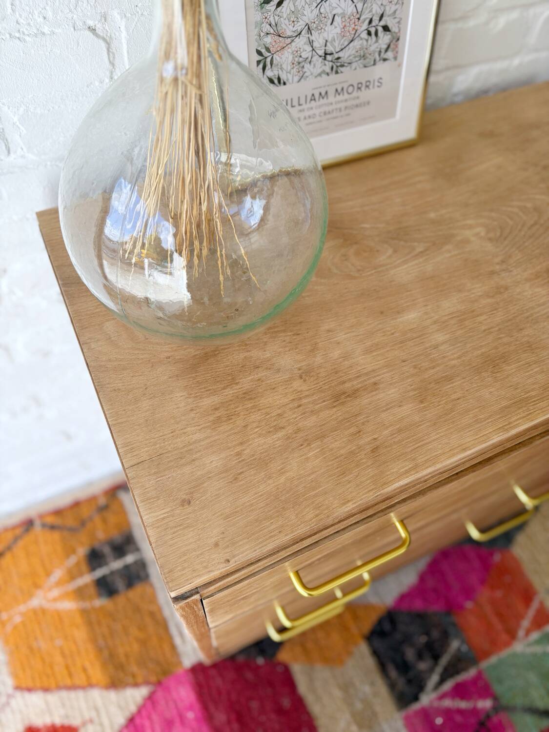 Oak chest of drawers