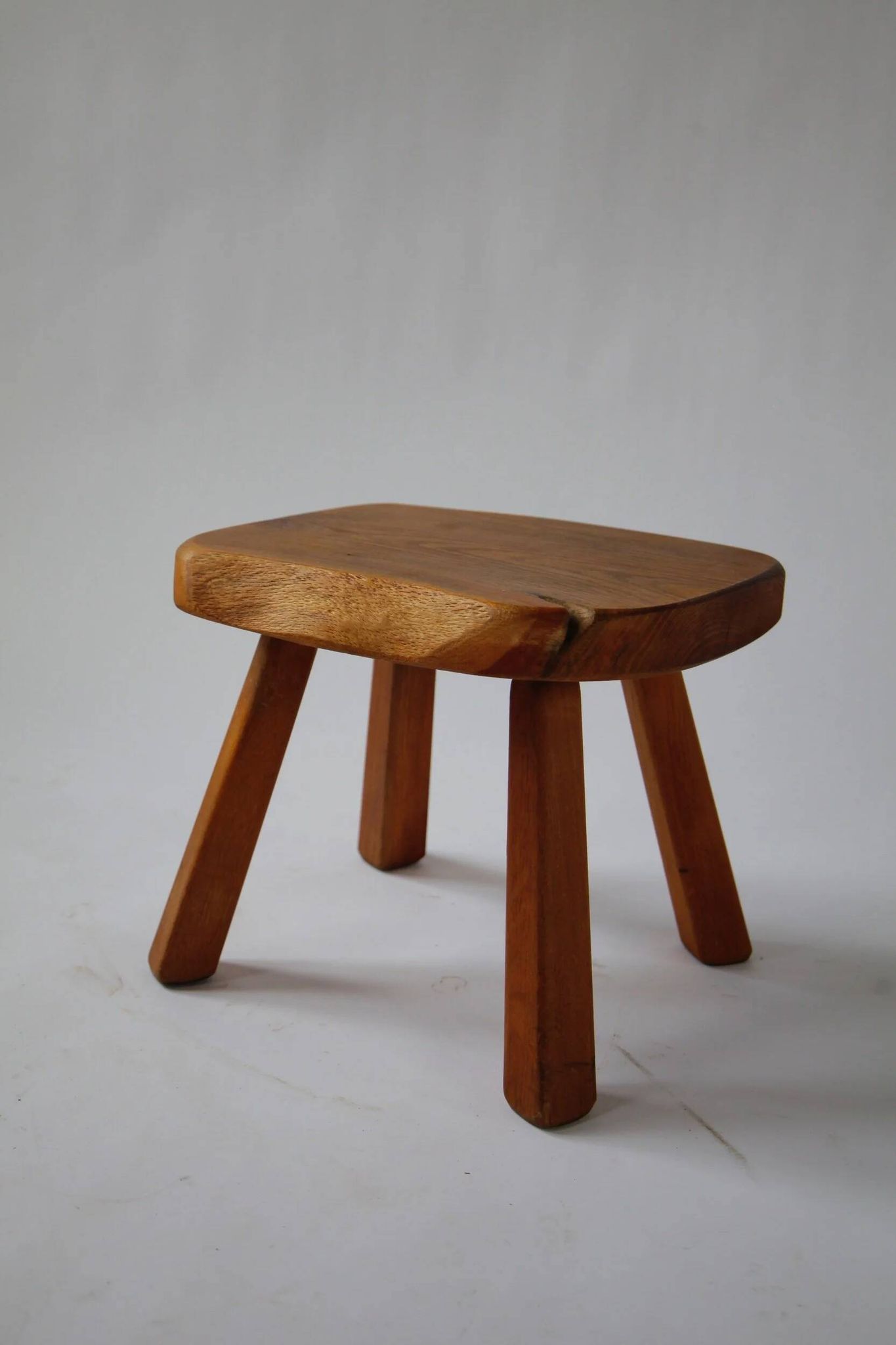 Set of two vintage handcrafted stools, Atelier André Smalle, Belgium.