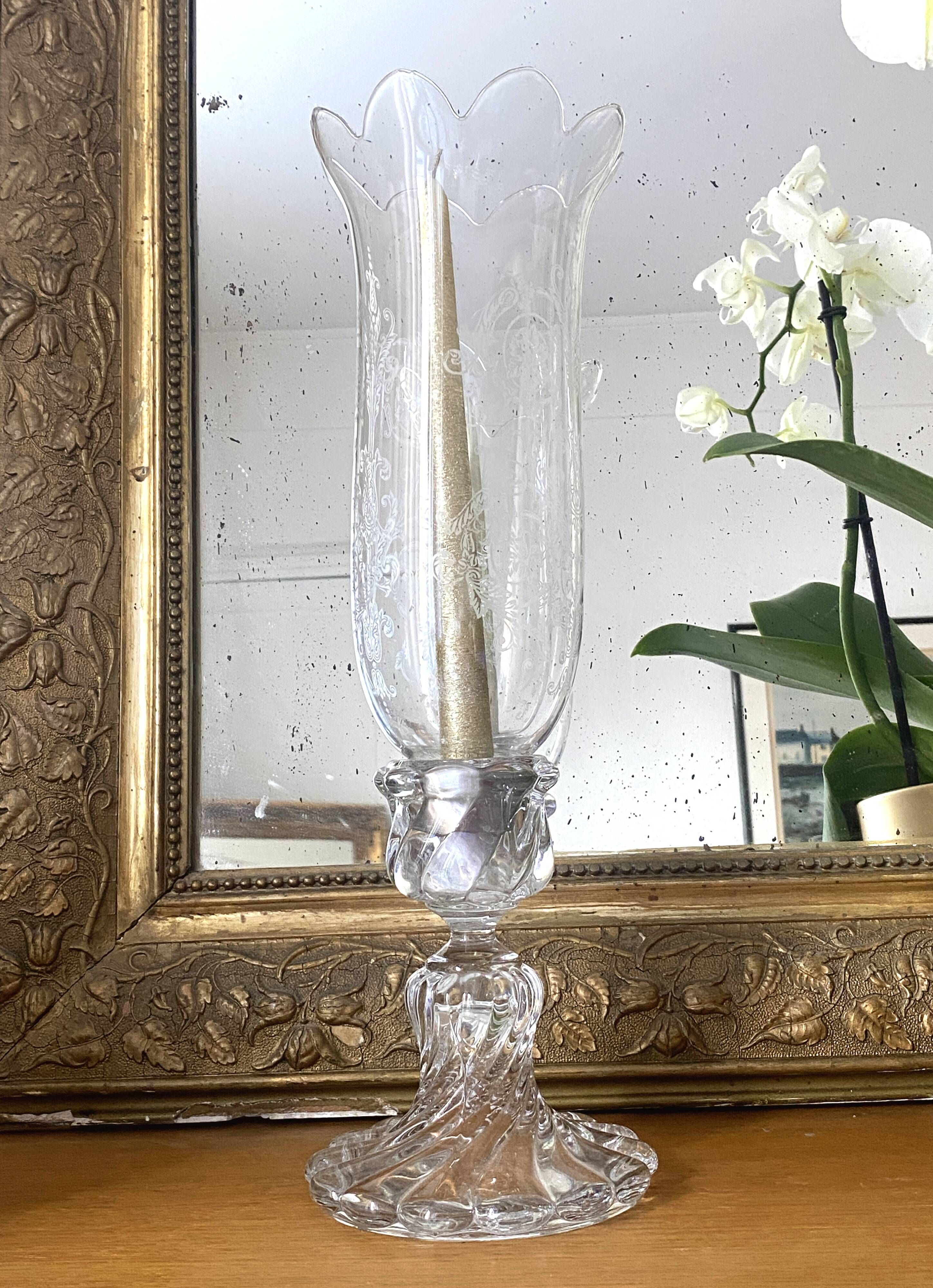 Important photophore / candle holder in signed Baccarat crystal.