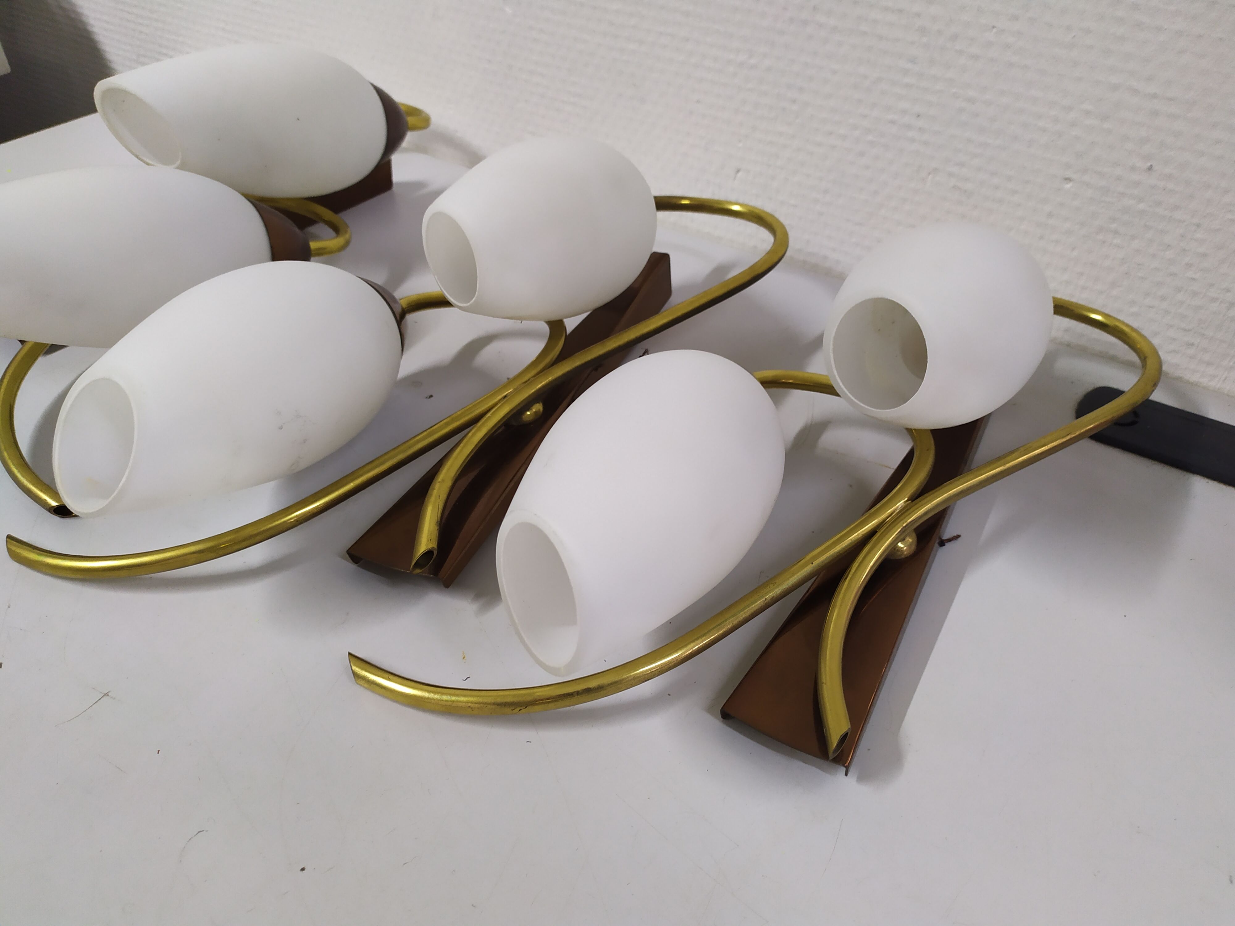 Lot de 3 applique mural tulipe opaline blanche laiton