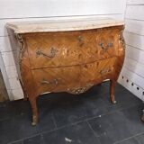 Louis XV style curved chest of drawers in marquetry