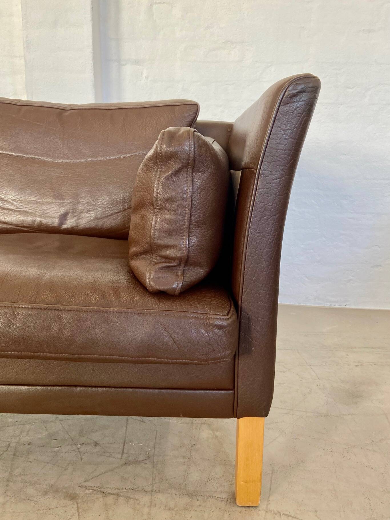 MID CENTURY VINTAGE DANISH MOGENS HANSEN 3 PERSON SOFA IN COCO BROWN LEATHE