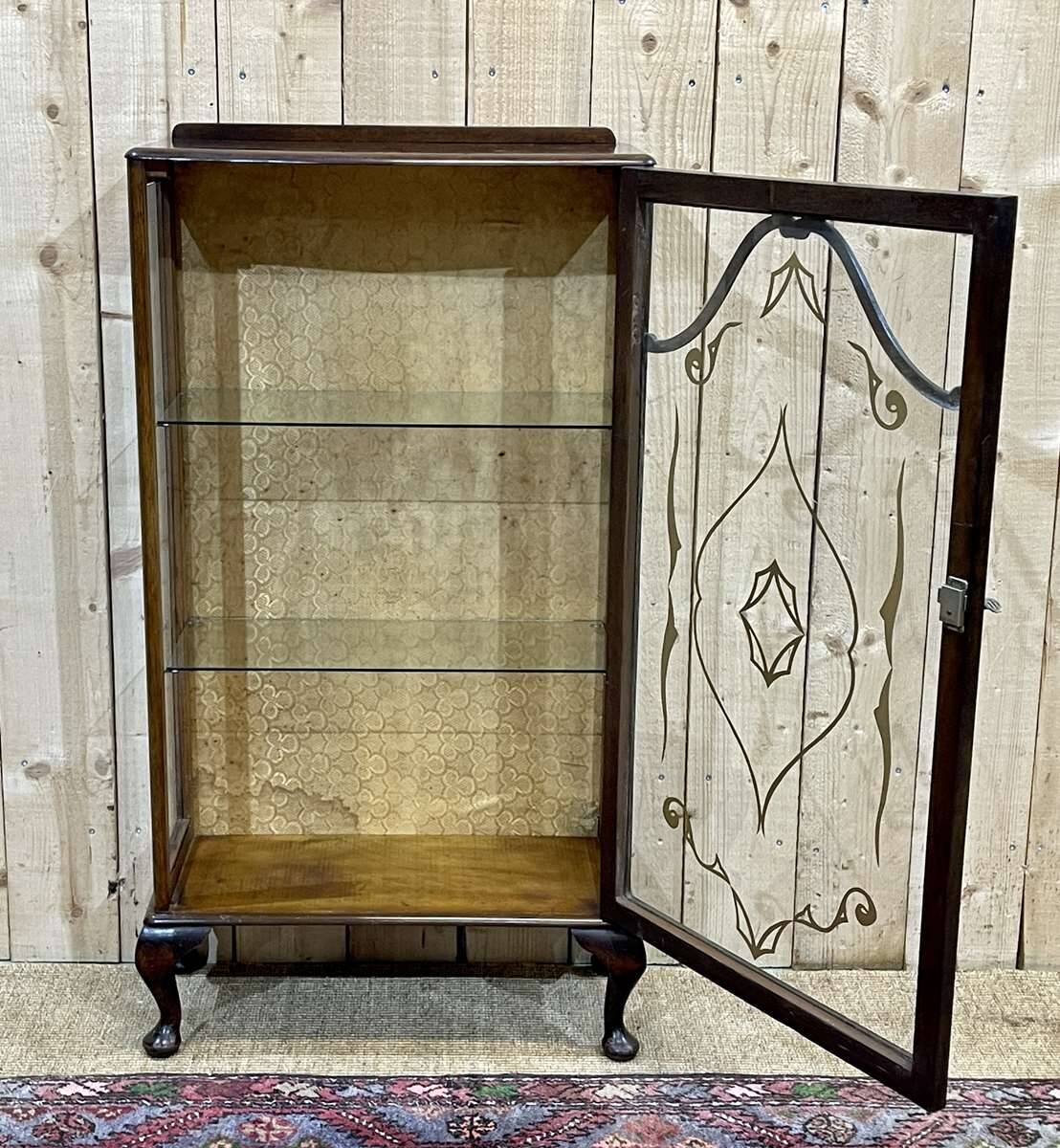 English mahogany display cabinet from the 1950s