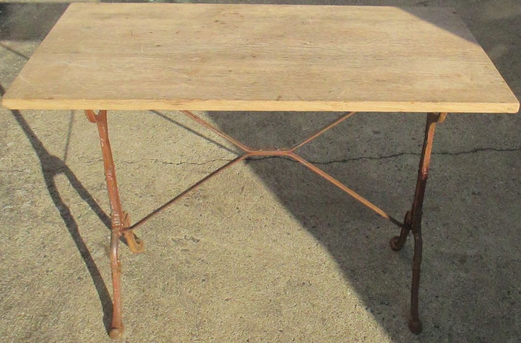 Bistro table 1900 oak tray