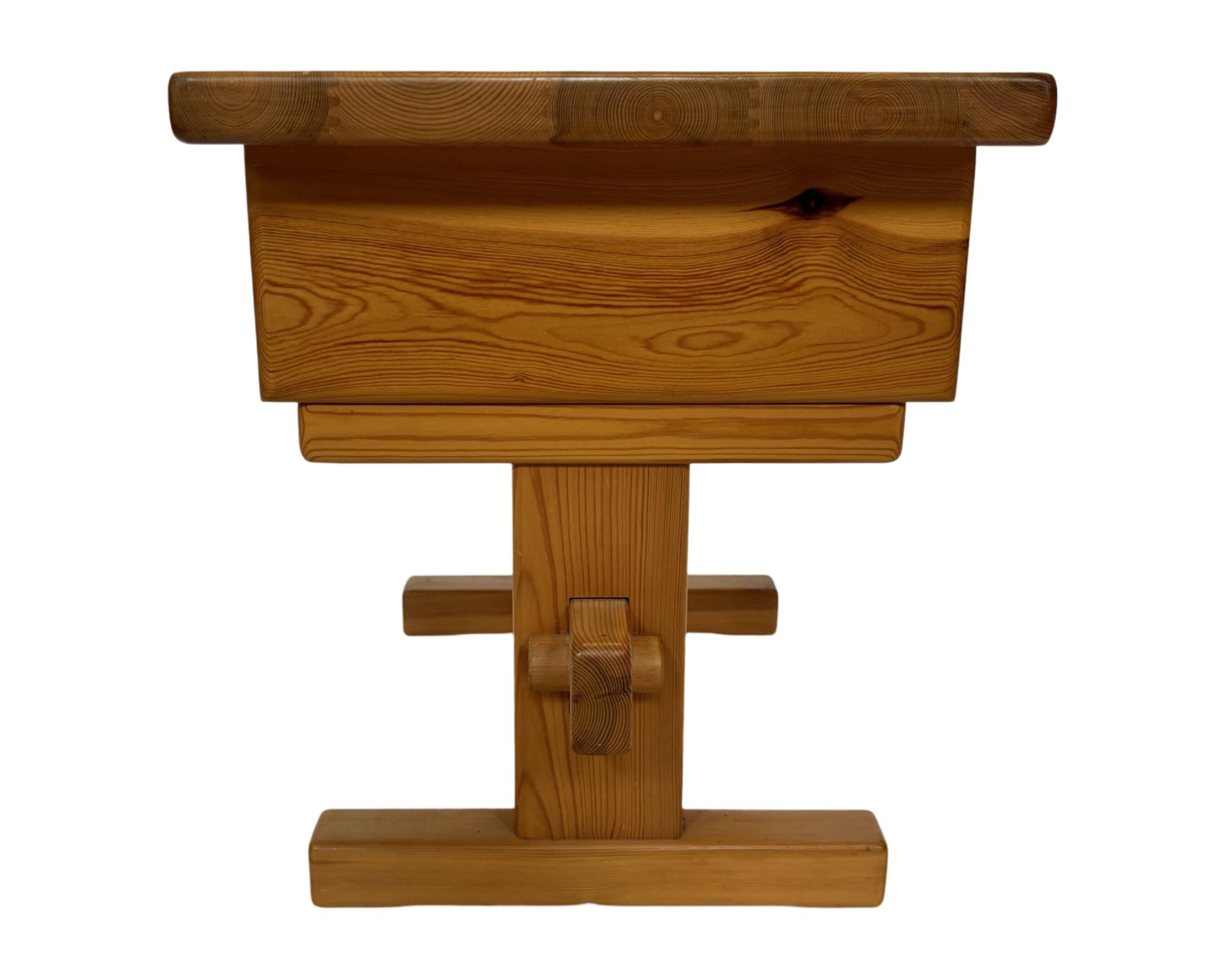 Vintage bedside table side table pinewood 70's design