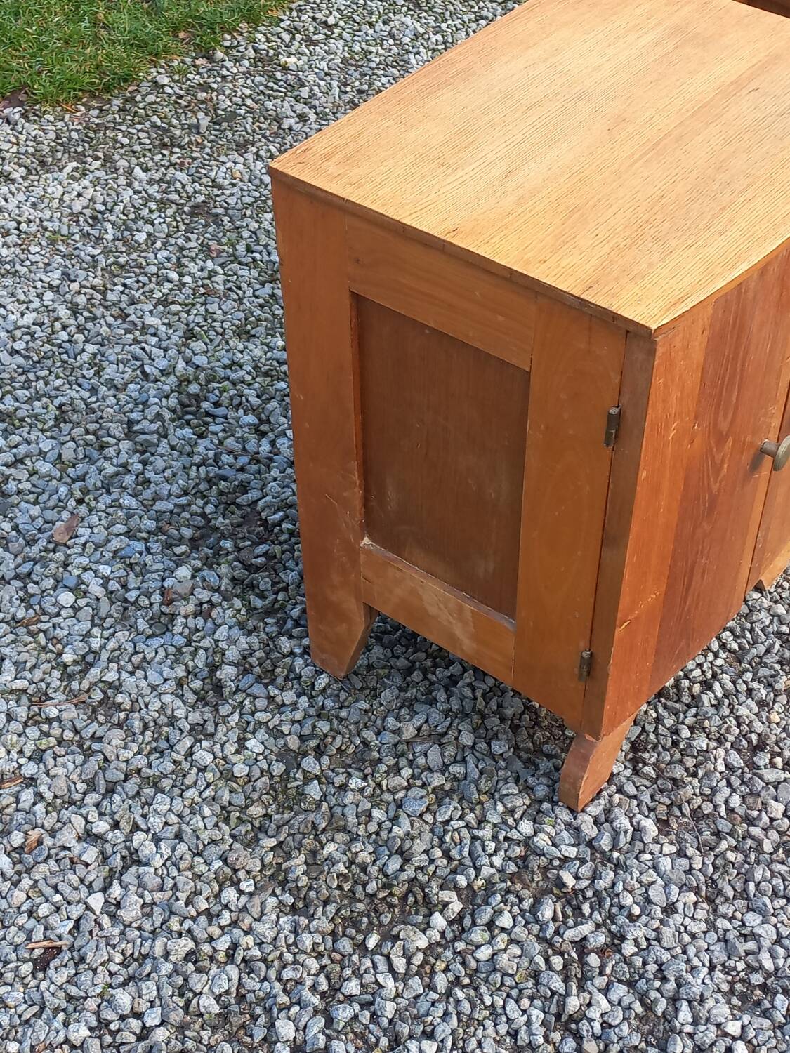 Pair of vintage bedside tables in blond and gilded oak from the 50s