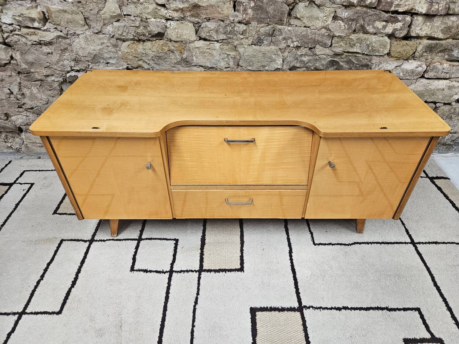 Small vintage sideboard 1960 compass foot