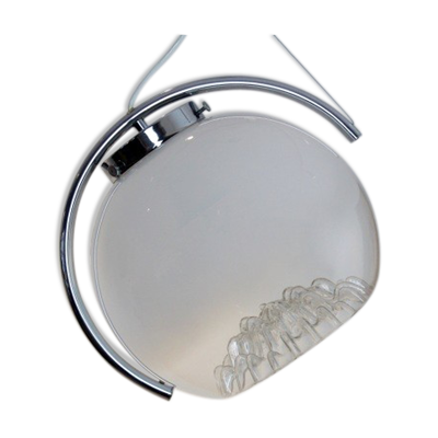 Suspensions en chrome et en verre givré par AV Mazzega
