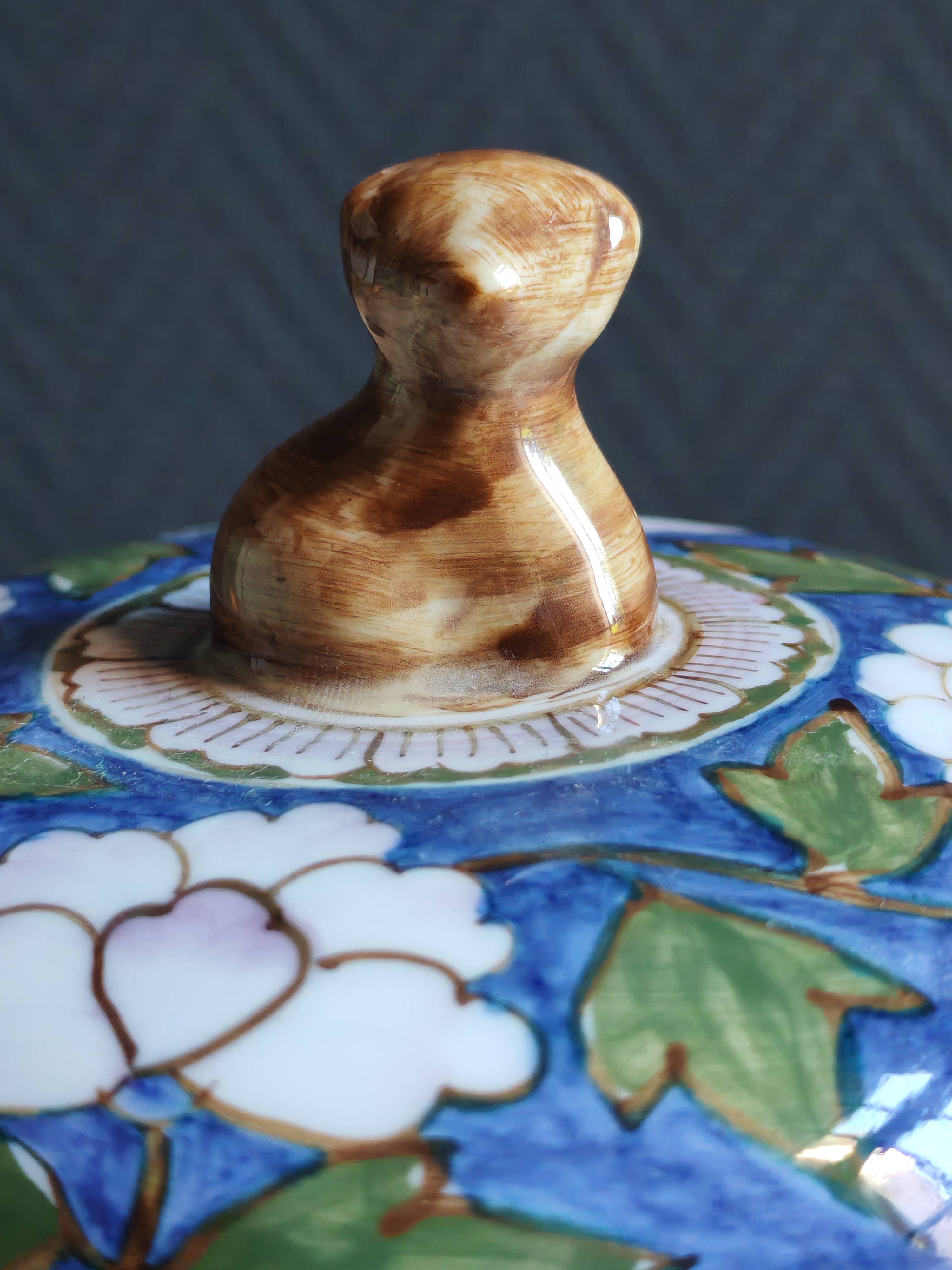 Mélarti Porcelain Vase with Lid - Hand-Painted Covered Pot