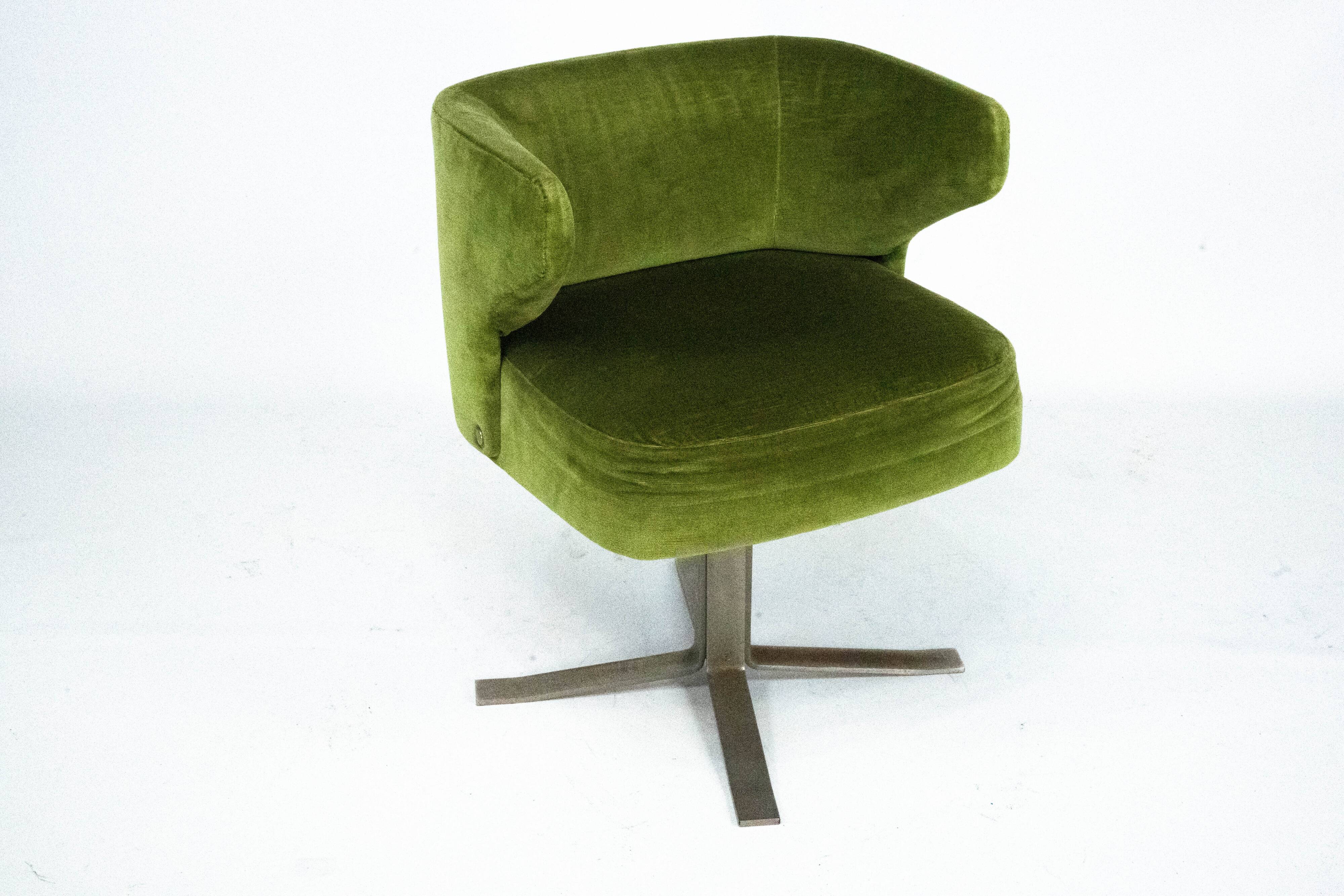 Set of four green Gianni Moscatelli Swivel Poney Chairs for Formanova, 70s