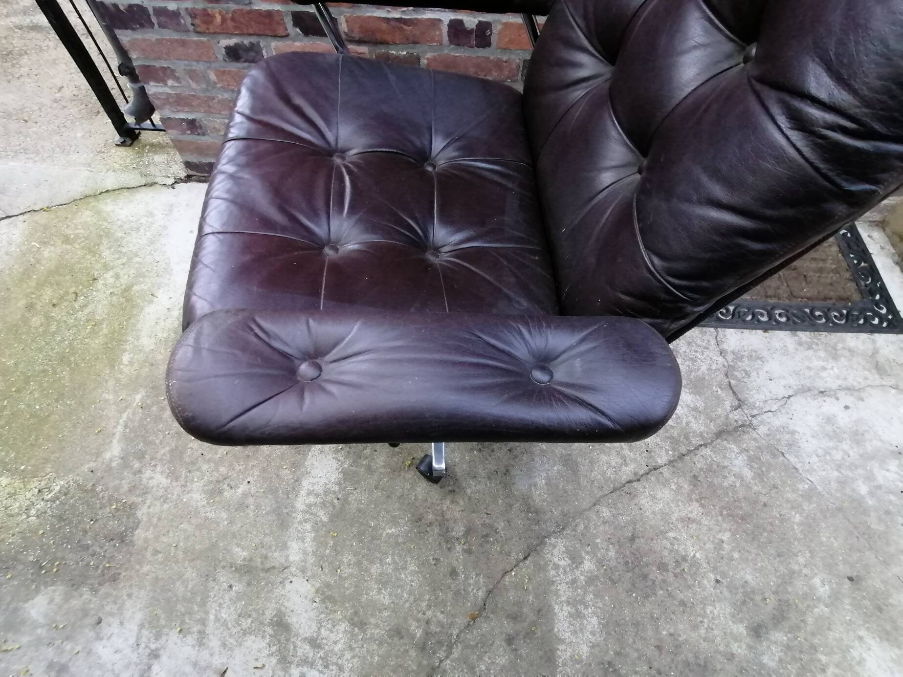 Leather office chair - Johanson design