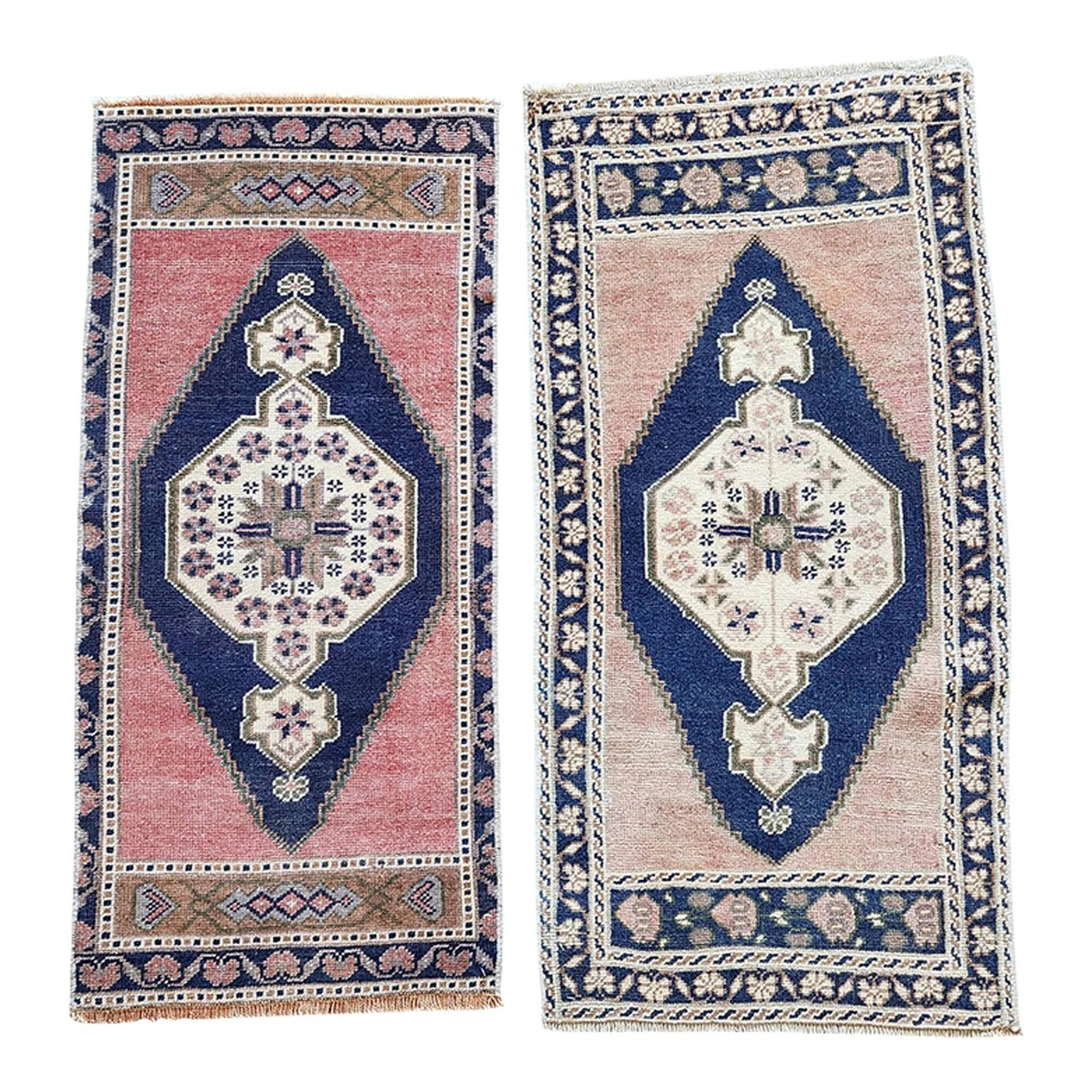 Set of 2 vintage handmade Turkish rugs 48x103 cm