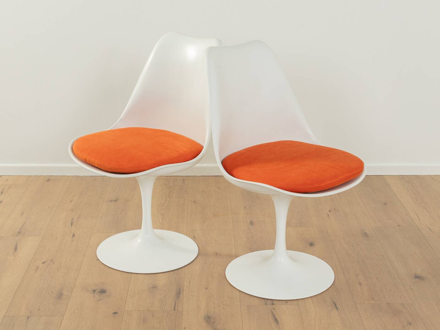 1950s Dining chairs, Eero Saarinen, Knoll International
