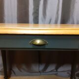 Old desk table in patinated anthracite revamped beech.