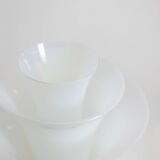 "Petal" lamp in opalescent white and bluish glass. 21st century.