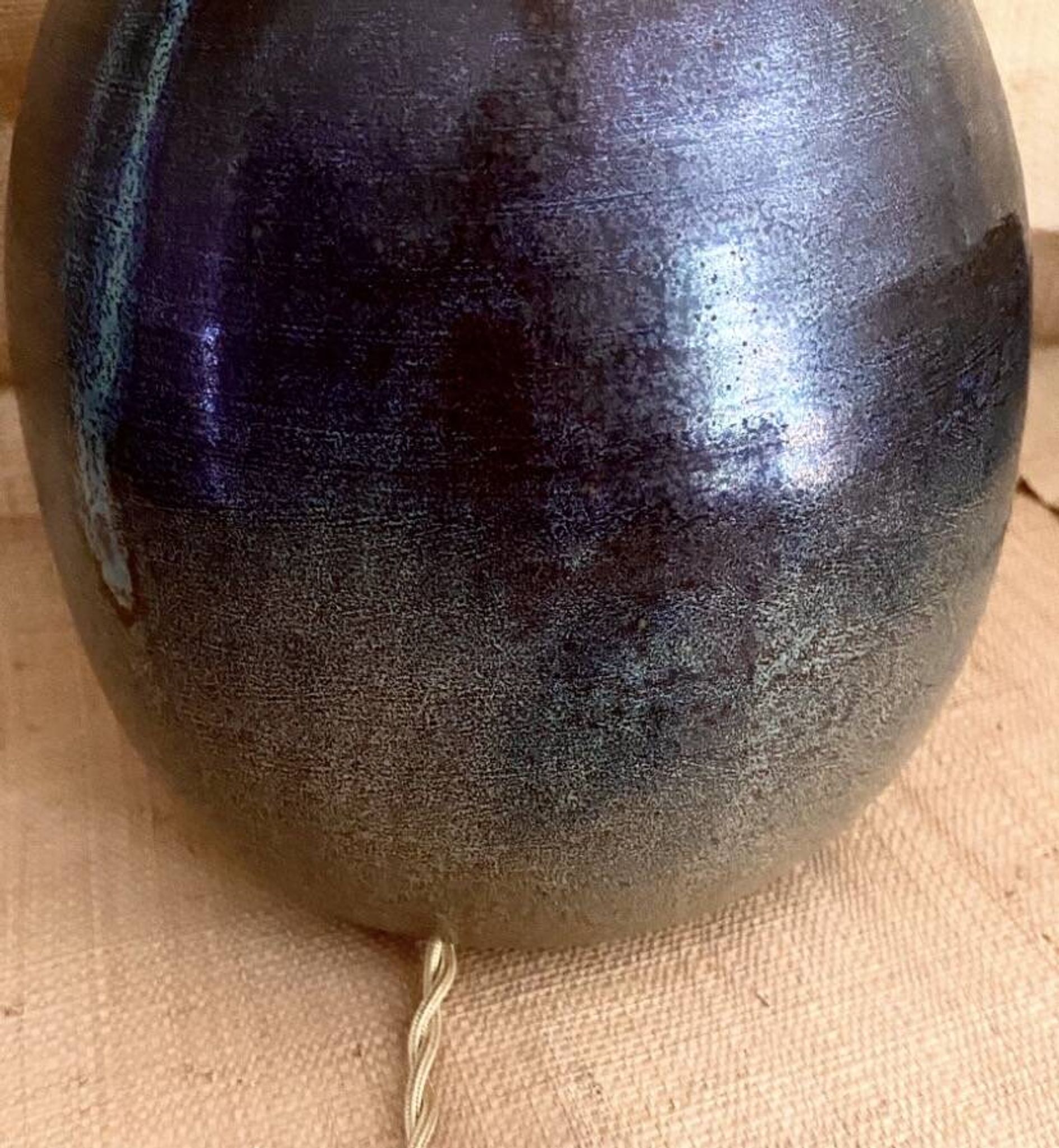 Pied de lampe en céramique et câble en tissu tressé