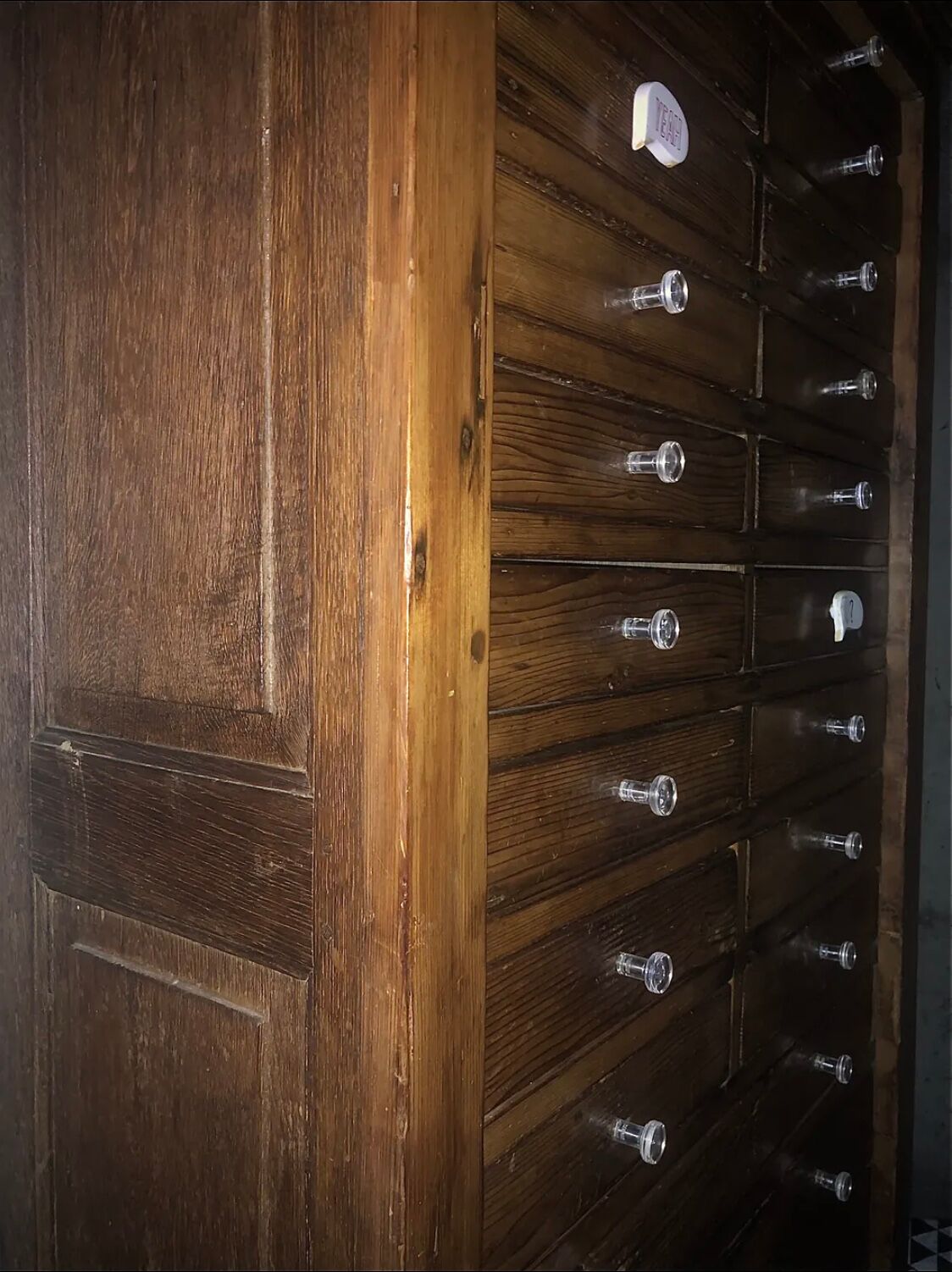 Furniture from craft to drawers