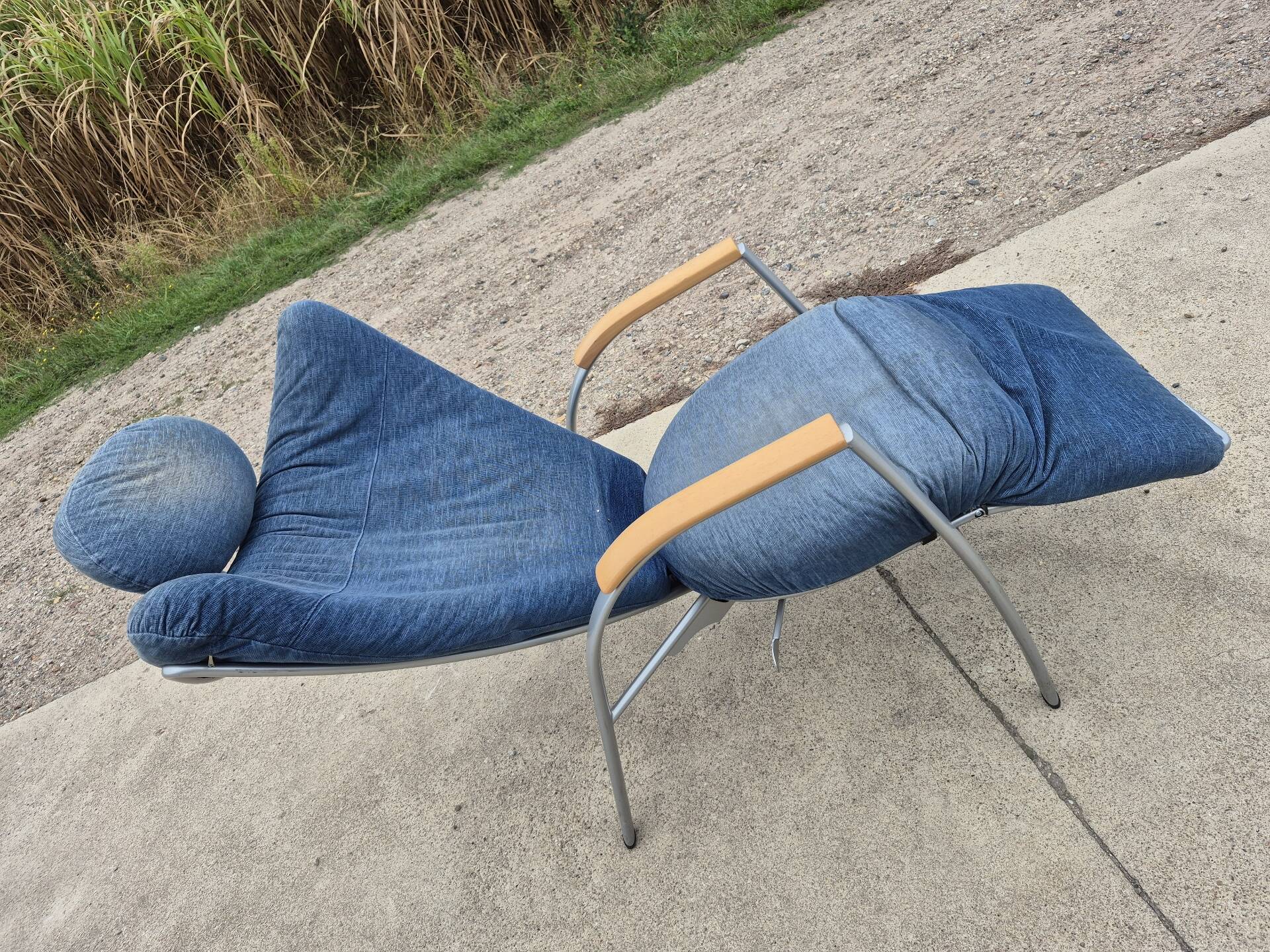 vintage memphis style Skipper relax chair Bonaldo 1980s postmodern